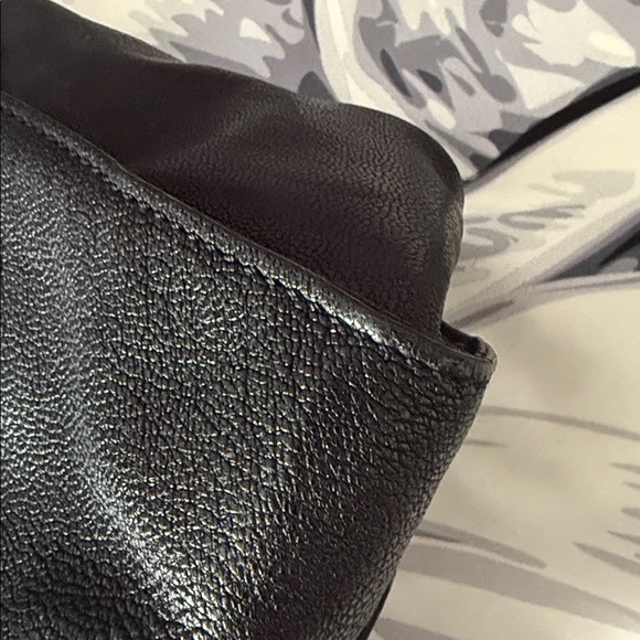 Michael Kors Large Hamilton tote - Picture 13 of 16